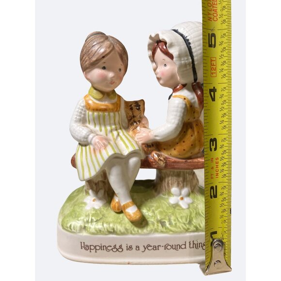 Holly Hobbie Happiness is a Year-Round Thing 5-1/2" Figurine Vintage 1974 - Picture 9 of 11